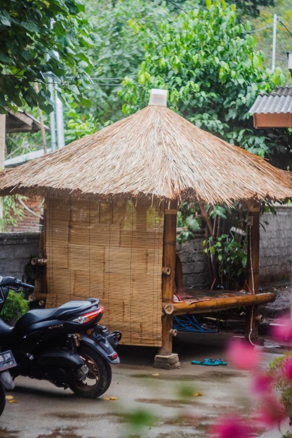 Roby Homestay Kuta  Extérieur photo